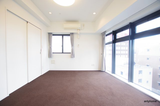 WOB西梅田　仲介手数料無料の寝室