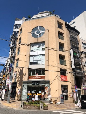 港区麻布十番２丁目の店舗事務所の外観