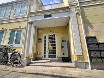 【エントランス】 | フェリスクラウン