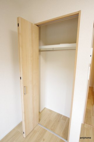 リヴァーHONJYO　仲介手数料無料の収納