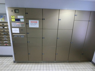 【その他共用部分】 | 不在時にもお荷物が受け取れる宅配ボックスです。