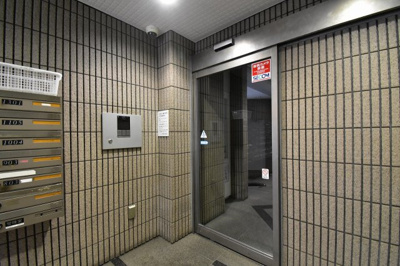 【その他共用部分】 | ルリエ横浜宮川町 | 防犯面でも安心のオートロック付です。