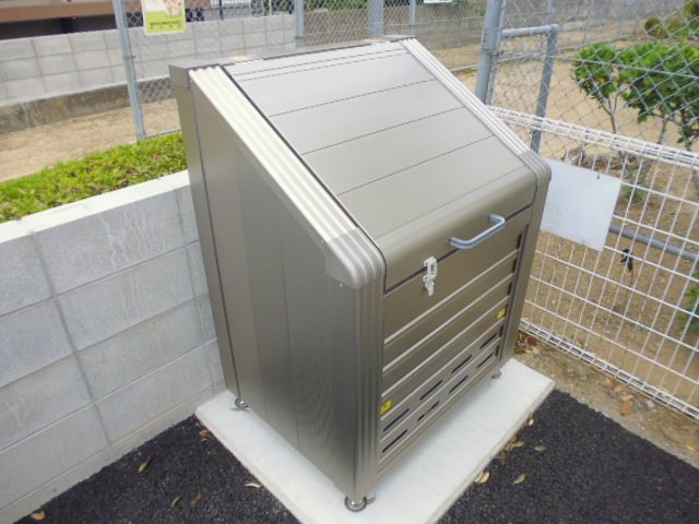 倉敷市中庄のタウンのその他共用部分|敷地内ゴミＳＴ・当番なし。
