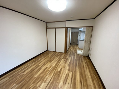 【居間・リビング】 | 森山165 | フローリング新規張替済み