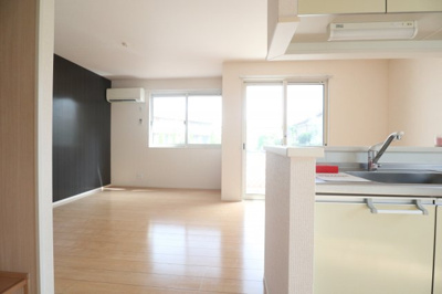 【居間・リビング】 | ドエルコート里吉Ｃ