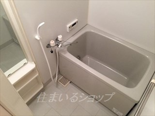 広島市安佐北区三入３丁目のアパートの浴室|追い焚きあり