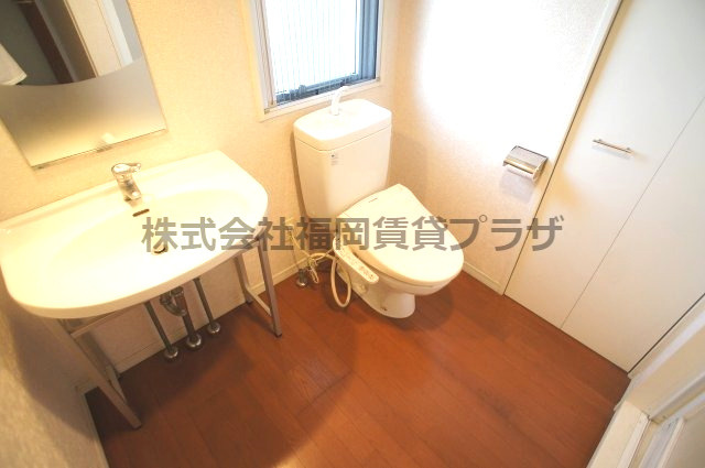 サヴォイバンヤンツリー　6階の洗面所|別号室のものです。現状優先になります。