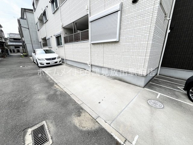 Steady稲田本町の駐車場