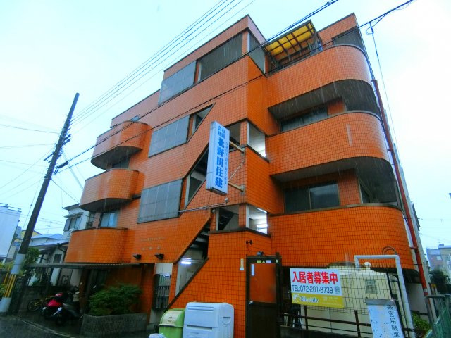 ロイヤルハイツ北野田の外観
