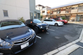 【駐車場】