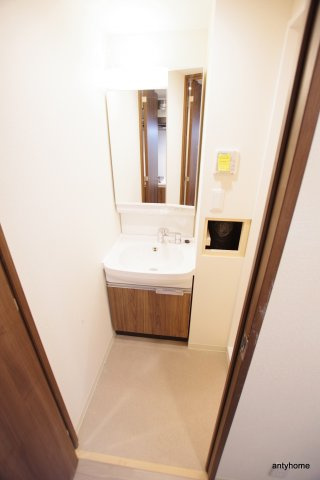 ララプレイス大阪福島プレッソ　仲介手数料無料の洗面所