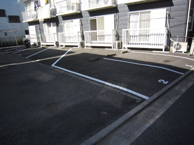 【駐車場】