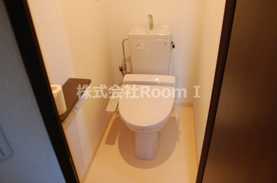 【トイレ】 | サザンコート | 落ち着いた色調のトイレです