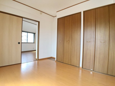 【洋室】 | グランコート産興
