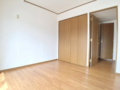 【洋室】 | グランコート産興