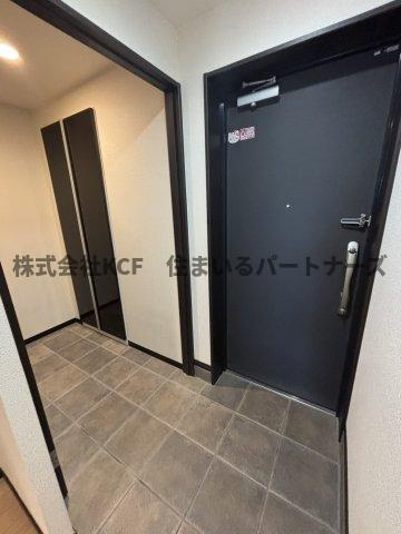 アーニスト国分の玄関
