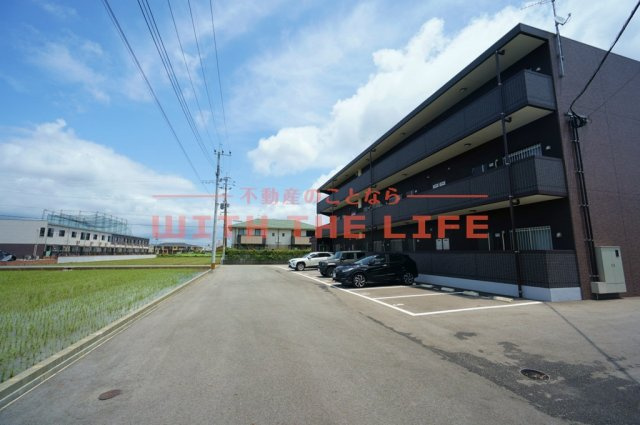 ルネスコートＮｅｗＲ（ニューアール）【キャッシュバック対象物件】の周辺