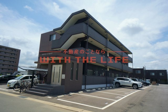 ルネスコートＮｅｗＲ（ニューアール）【キャッシュバック対象物件】の外観|建物外観を気になさる方へ、見た目の良い物件です
