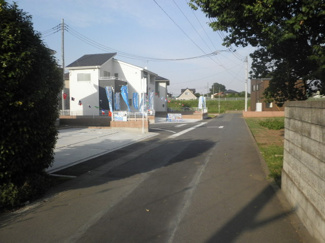 【前面道路含む現地写真】 | 前面道路含む現地写真です