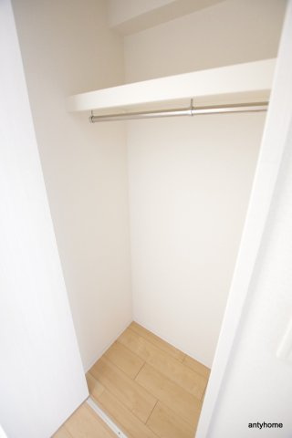 ファーストフィオーレ新梅田　仲介手数料無料の収納