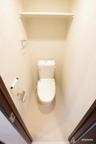 ファーストフィオーレ新梅田　仲介手数料無料のトイレ
