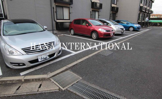 パーチェ作新台の駐車場