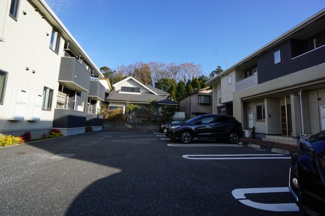 【駐車場】