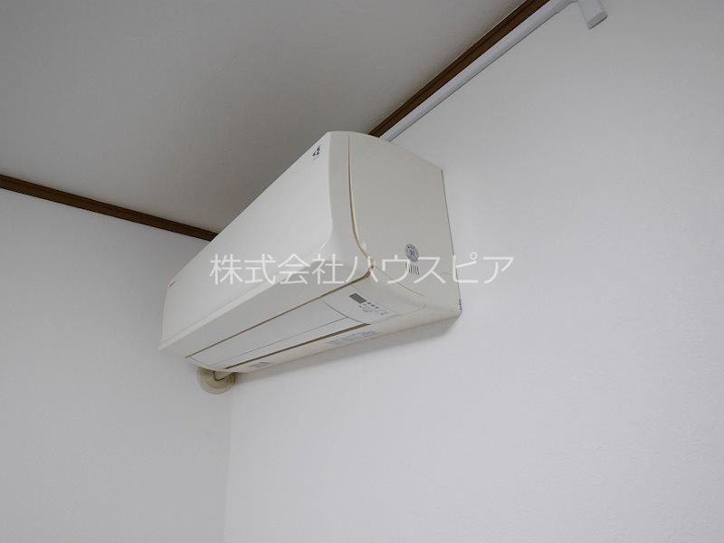 花山台貸家の設備|各部屋にエアコンございます☆