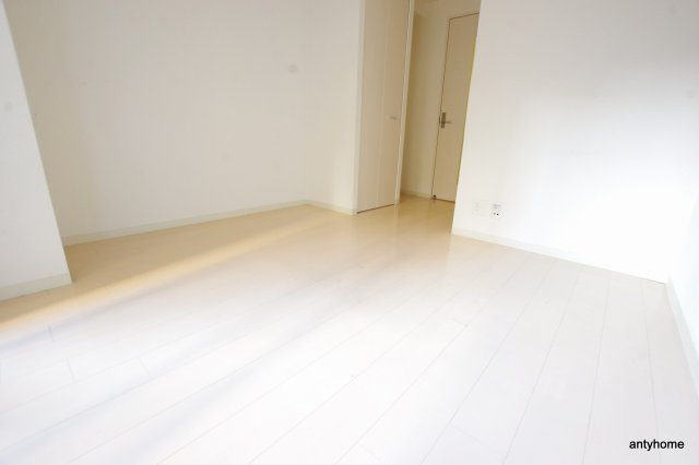 エステムコート新大阪9グランブライト　仲介手数料無料の寝室