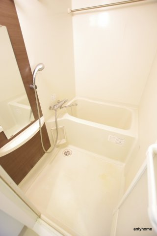 エステムコート新大阪9グランブライト　仲介手数料無料の浴室