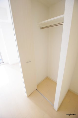 エステムコート新大阪9グランブライト　仲介手数料無料の収納