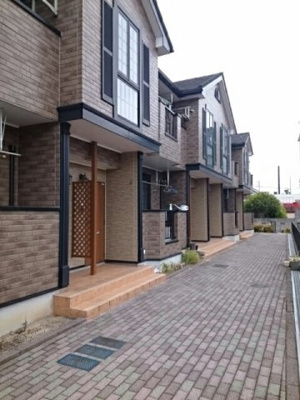 【エントランス】 | アンジュベリーA・B