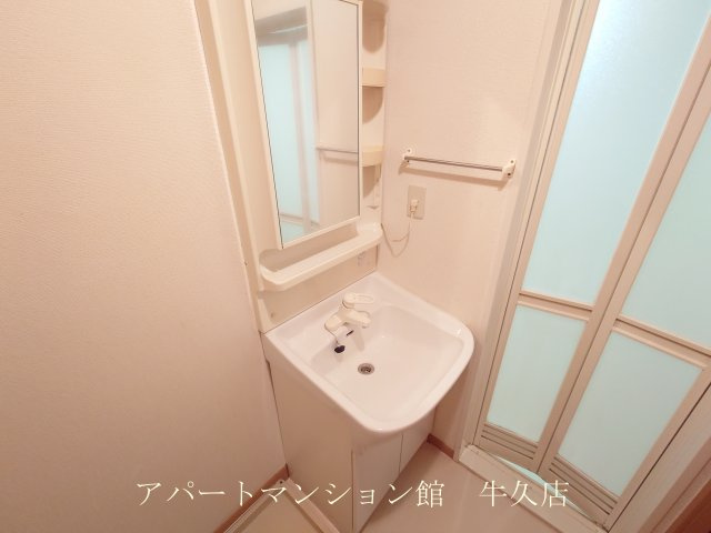 パルテールスクウェアの独立洗面台