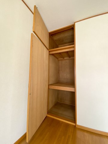 鍋嶋マンションの収納