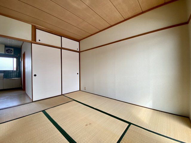 鍋嶋マンションの和室