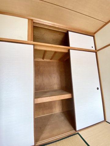 鍋嶋マンションの収納