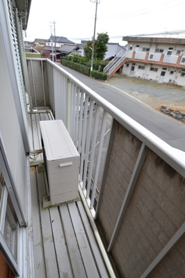 【バルコニー】 | あづまハイツ | ※写真は同タイプの部屋のものです。現況を優先します。