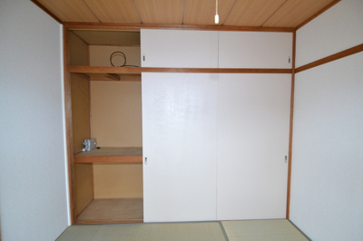 【収納】 | あづまハイツ | ※写真は同タイプの部屋のものです。現況を優先します。