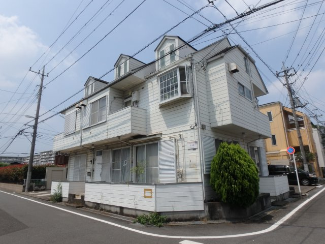 テラスハウス若葉A棟の外観