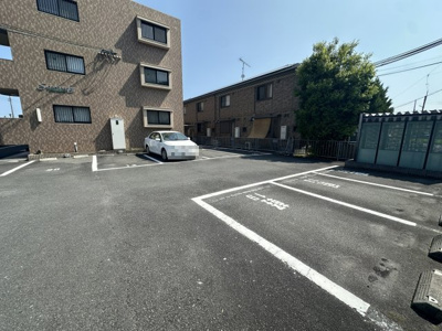 【駐車場】 | エスガーデン杉