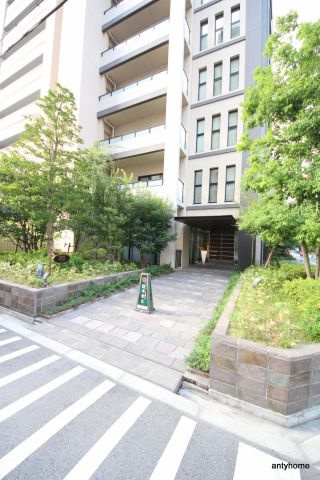 パークアクシス梅田　仲介手数料無料のエントランス