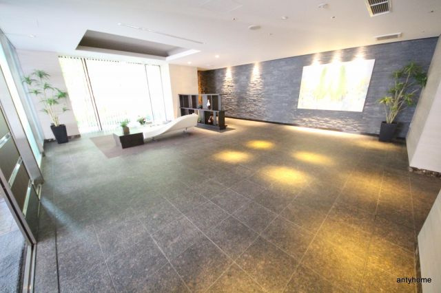 パークアクシス梅田　仲介手数料無料のロビー