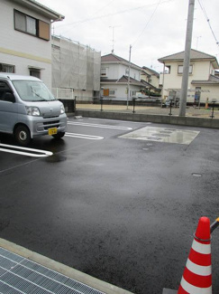 【駐車場】