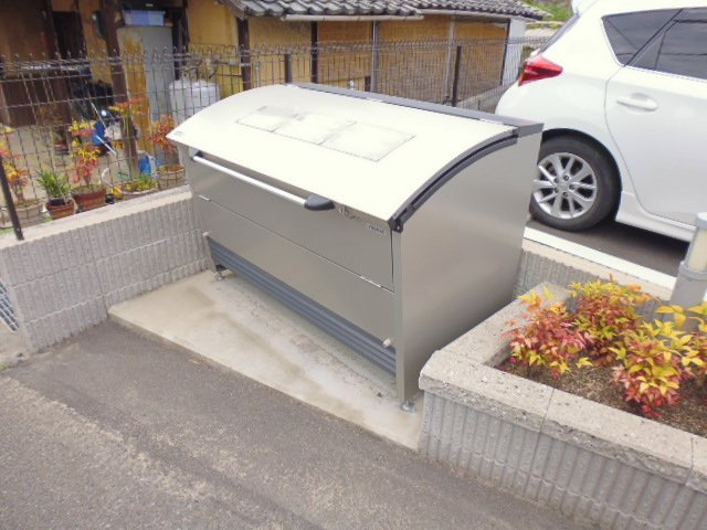 スターダストリンのその他共用部分|敷地内専用ゴミステーション