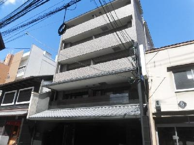 リーガル京都烏丸東の外観