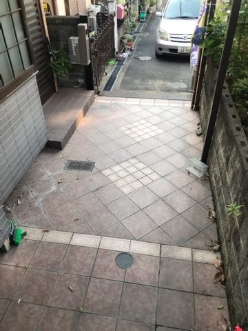 大東市三箇５丁目　一戸建ての駐車場|■外部水洗付いてますよ♪♪