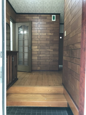 【エントランス】 | フラッツ安藤 | 玄関からの様子