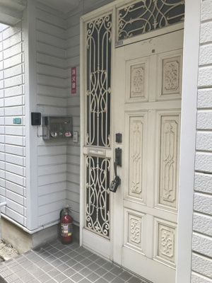 【エントランス】 | フラッツ安藤 | 玄関