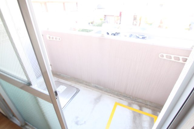 ベルカマラード( 近畿大学 一人暮らし )のバルコニー