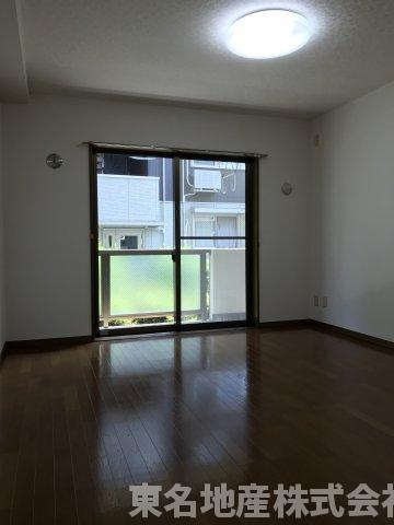 サンドミールの居間・リビング